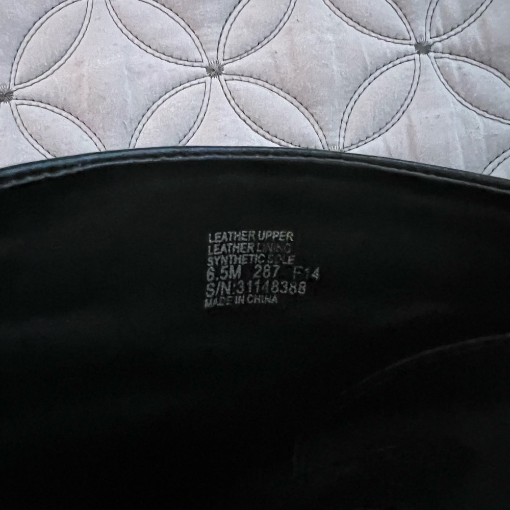 Tory Burch Bootie 6.5 - Picture 3 of 7